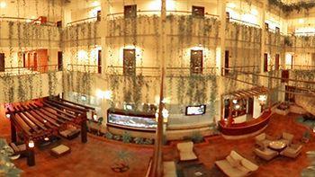 Day & Suites,